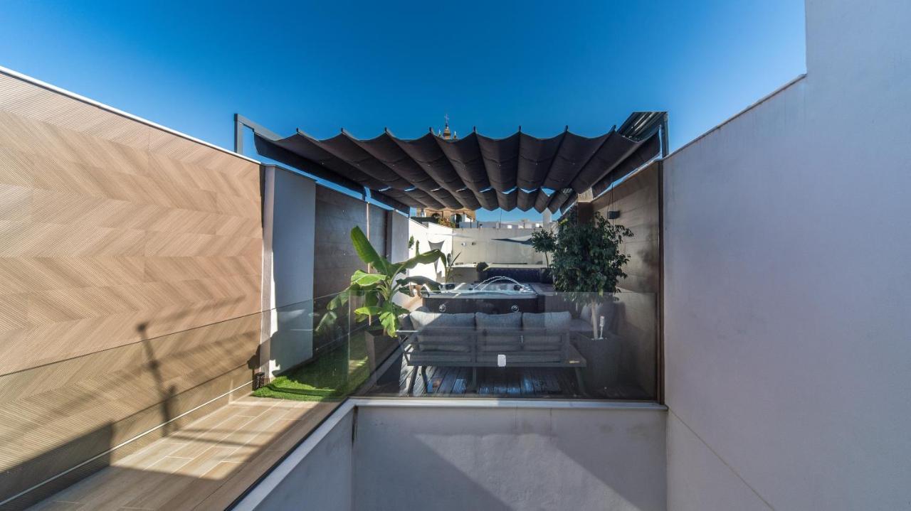 Elegant Duplex 3 Master Bedrooms And Private Sevilla Kültér fotó