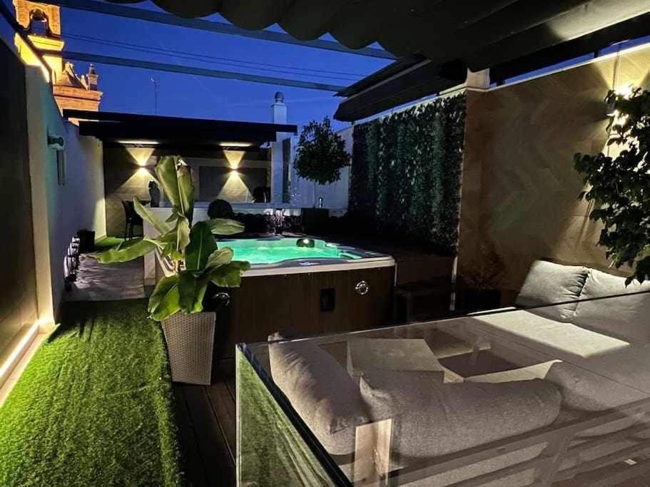 Elegant Duplex 3 Master Bedrooms And Private Sevilla Kültér fotó