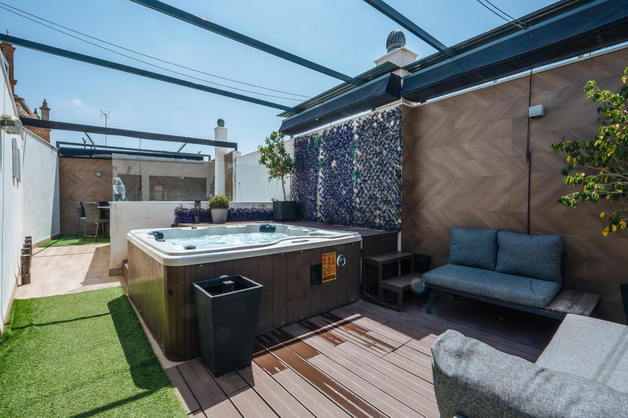 Elegant Duplex 3 Master Bedrooms And Private Sevilla Kültér fotó