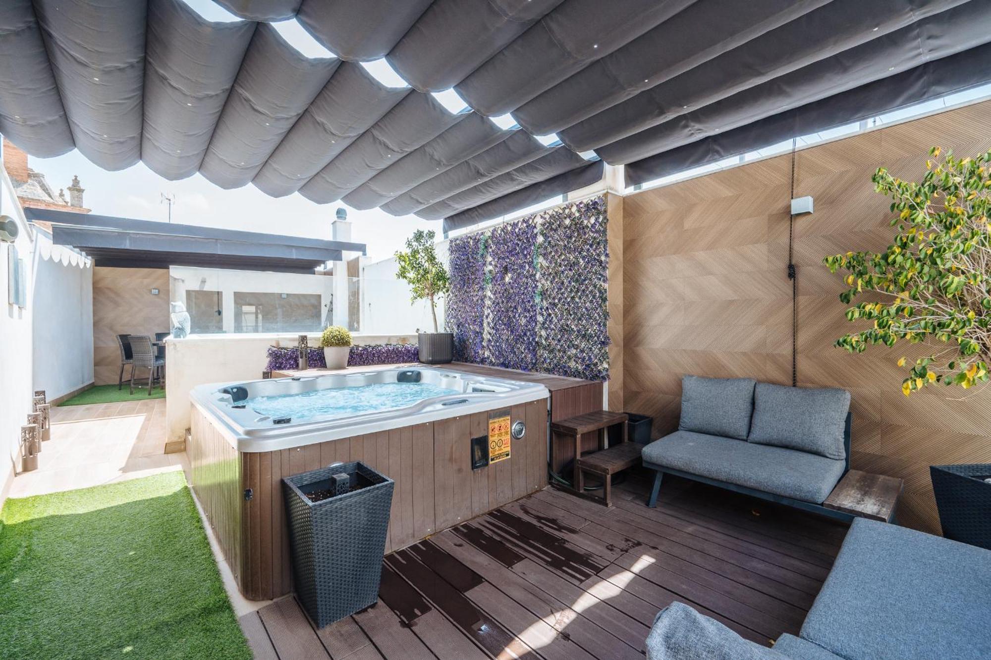 Elegant Duplex 3 Master Bedrooms And Private Sevilla Kültér fotó