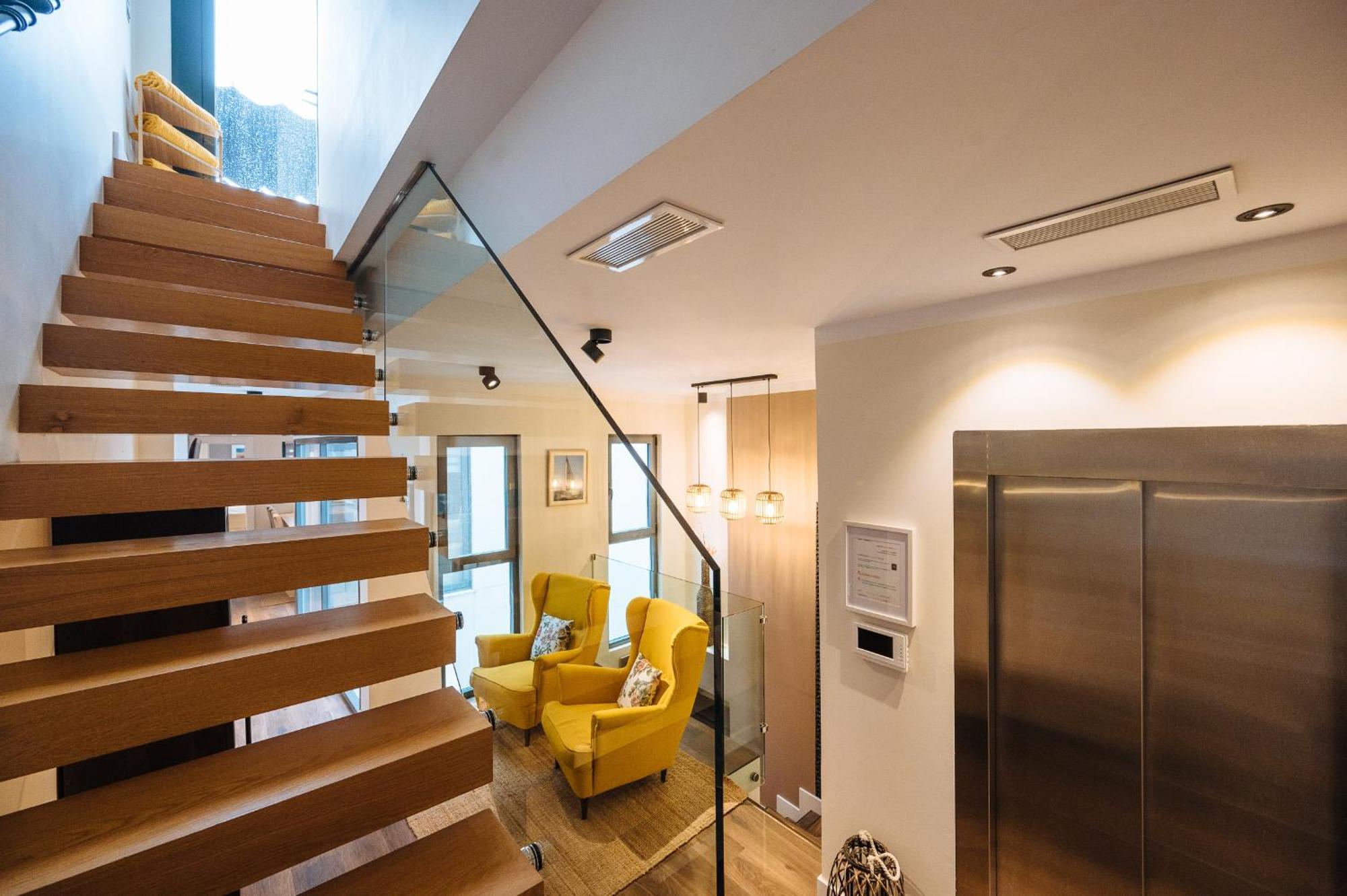 Elegant Duplex 3 Master Bedrooms And Private Sevilla Kültér fotó