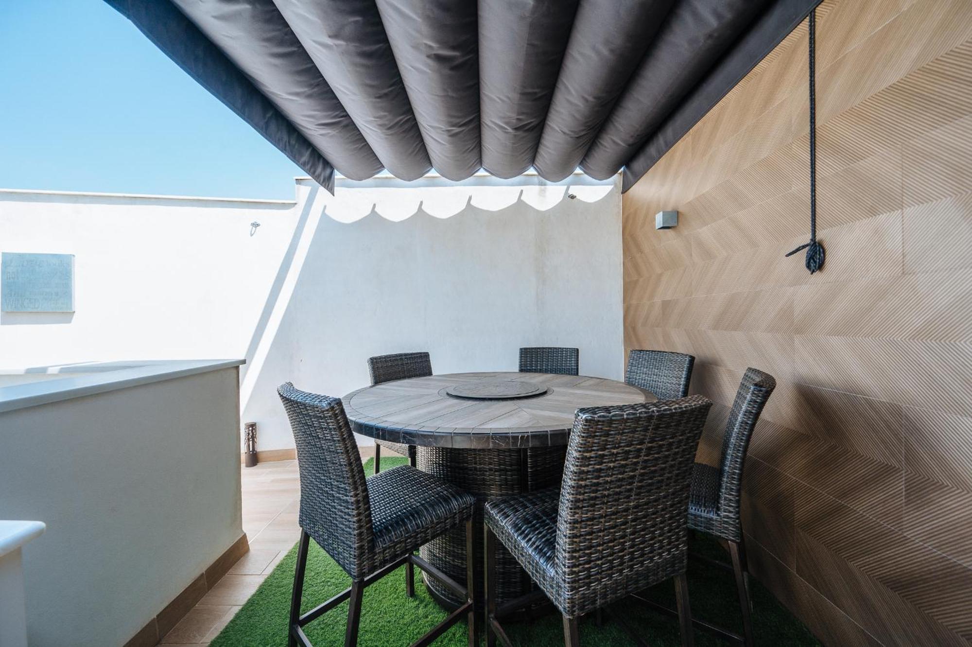 Elegant Duplex 3 Master Bedrooms And Private Sevilla Kültér fotó