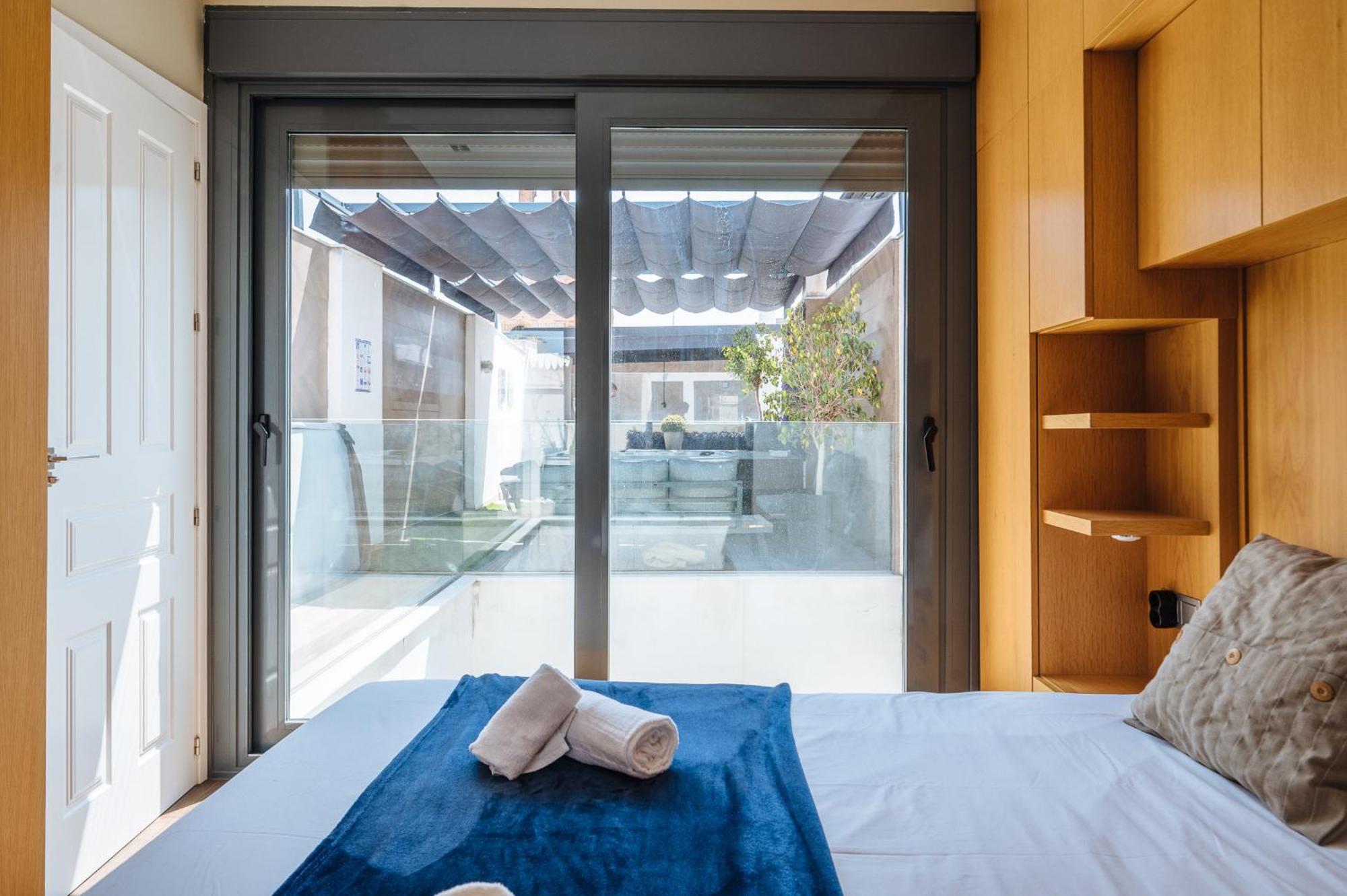 Elegant Duplex 3 Master Bedrooms And Private Sevilla Kültér fotó